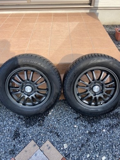 TOYOTAタイヤ ヴォクシー　4本セット トヨタ ヴォクシー系 スタッドレスタイヤ、ホイールセット 美品 4本