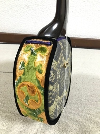 沖縄三線　人工皮張り