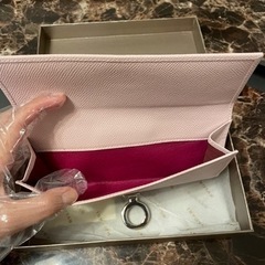 ブルガリ財布　正規品　新品未使用(小さな傷あり）の画像