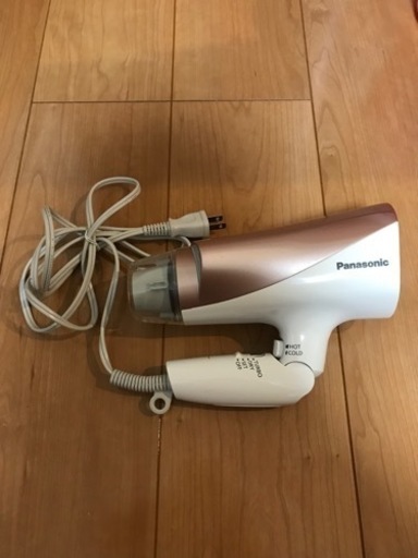 パナソニックのイオンが出るドライヤーです！