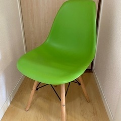 IKEA JOKKMOKK +イームズチェアの画像