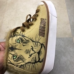 キズ　HEELYS ローラー付きスニーカー　22センチ　美品の画像