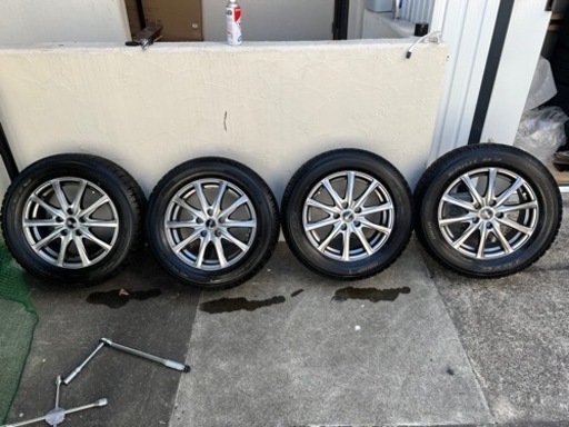 大胆値下げ！スタッドレスタイヤ ホイールセット 215/60R/16