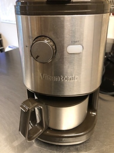 全自動コーヒーメーカー　ビタントニオ　ミル付き　ステンレスコーヒーサーバー