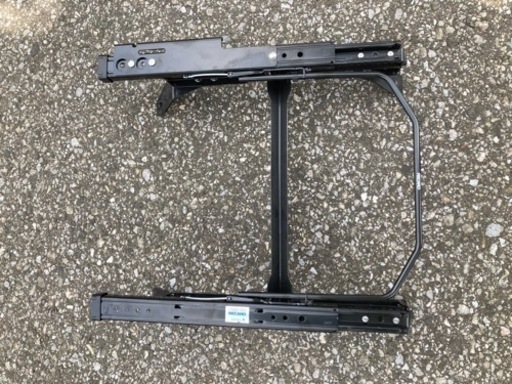 レヴォーグ　インプレッサ　RECAROシートレール