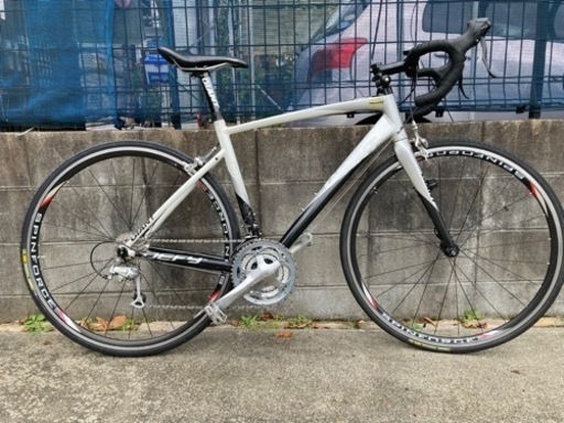 gaint defy3 2009 サイズM 3×8 24速