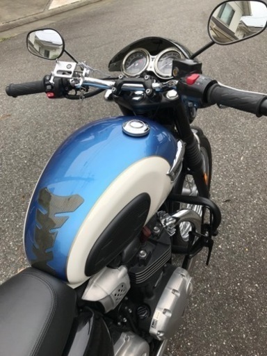 【美車】トライアンフ  ボンネビル  T100  水冷2017モデル  ABS 走9,800km