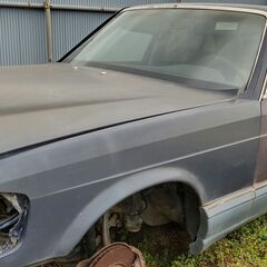 ベンツ126-560SEL-ヨーロツパ仕様部品取り中古車