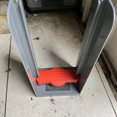 便利　力入らず　踏むだけ　ペットボトル