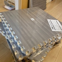 木目調ジョイントマット　グレー　新品の画像