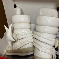 ココルル モコモコブーツの画像