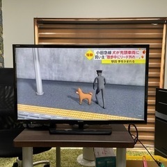 SHARP　AQUOS　32型液晶テレビ　2T-C32AE1　　