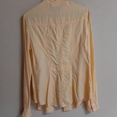 roccobarocco

シャツの画像