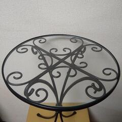 サイドテーブルの画像