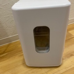 【ジャンク品】ディスプレー型ポータブル保冷温庫