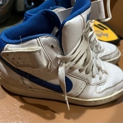 NIKE24.5センチ　ハイカットの画像