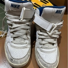 NIKE24.5センチ　ハイカット