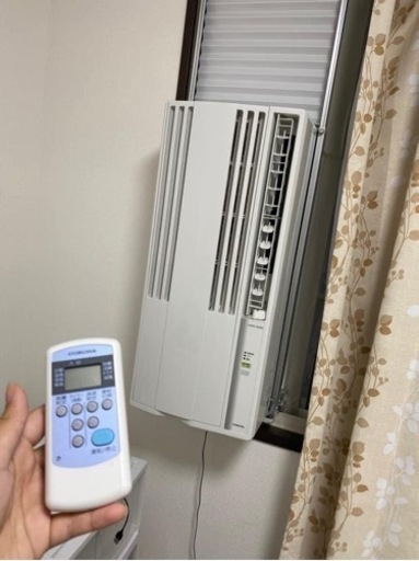 窓側エアコン
