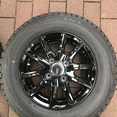 スタッドレスタイヤ　ホイールセット　ほぼ新品　13インチ