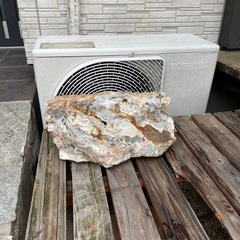 金鉱石(水晶クラスター入り)価格応談致します。の画像