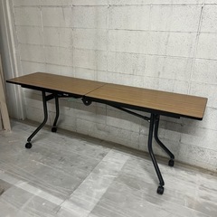 ITOKI  オフィス家具　長テーブル　折りたたみ　机　Aの画像