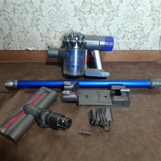 dyson　ダイソン　掃除機　DC62