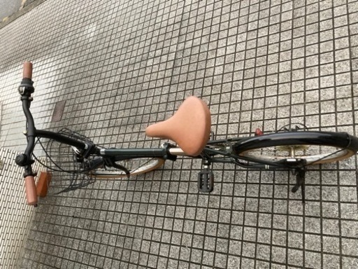 【20インチ折りたたみ】6段変速　前かご、泥除け付き　美品❗️若林自転車　唐崎店　SALE中❗️