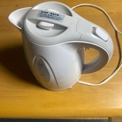 テーブル、その他色々あります取りに来てくれる方にあげますの画像