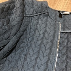 H & M ジップアップジャケットの画像
