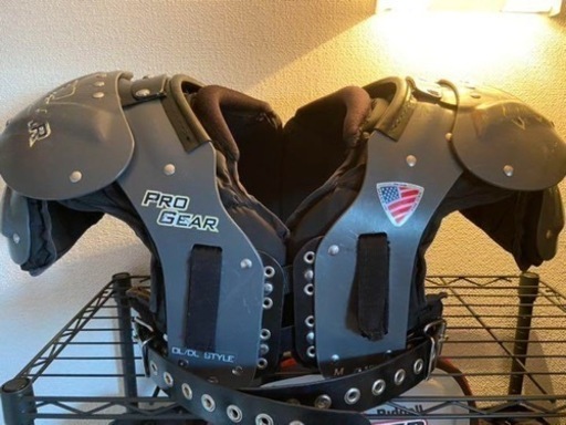 【美品】アメフト ショルダー シャット PRO GEAR OL DL用 M