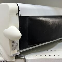 DeLonghi/デロンギ ピザ＆トースト 電気オーブン EO1202J-W 1400W 30センチピザストーン付【ユーズドユーズ名古屋天白店】J2126の画像