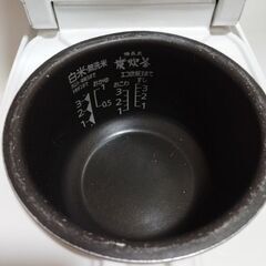  値下げ●三菱炊飯器3合炊2014年製●used●計量カップ付の画像