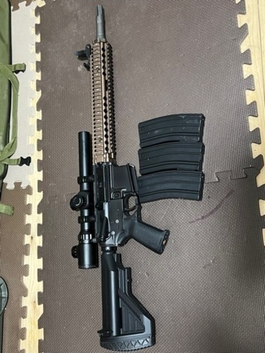 M4タイプ　アサルトライフル　フレームはAPS製