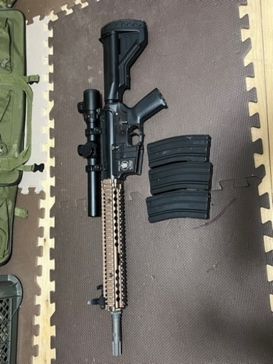 M4タイプ　アサルトライフル　フレームはAPS製