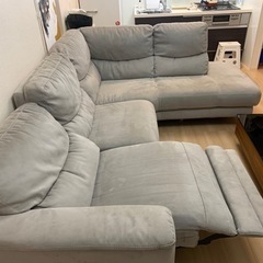 4人掛けリクライニング付きソファの画像