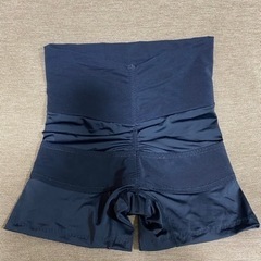 値下げ！300→200円☆【美品】犬印本舗　産後ガードルLの画像