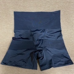 値下げ！300→200円☆【美品】犬印本舗　産後ガードルL