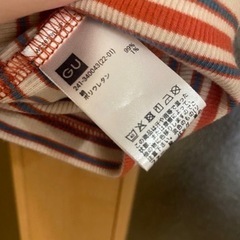 GU✨2022新作✨流行りショート丈Tシャツ✨ボーダー柄✨の画像
