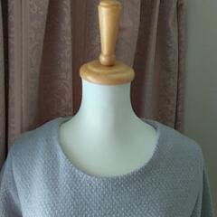 ニット　女性用　ライトグレーMの画像