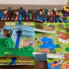 トーマスシリーズまとめてお譲りします😊