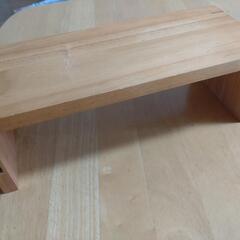 木製のラックの画像