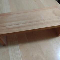 木製のラックの画像