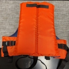 【中古・美品】キッズ　フローティングベスト　救命胴衣の画像