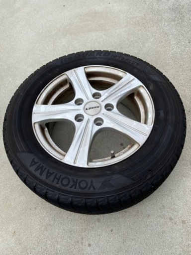 スタッドレスタイヤ　195/65R15 ホイール付き4本
