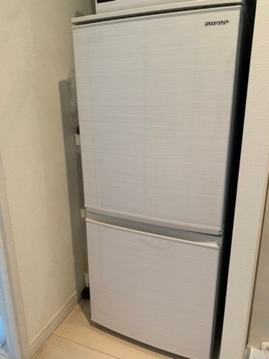 SHARP 冷凍冷蔵庫　SJ-D14F