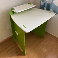 組み立てデスク