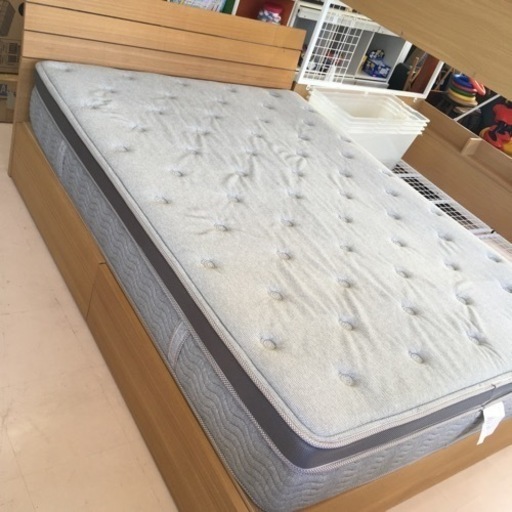 美原店　ダブルベッド　マットレス付き　ニトリ