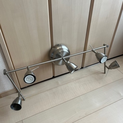 IKEA シーリングライト　5連