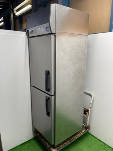 2019年 Panasonic縦型冷凍庫 393L