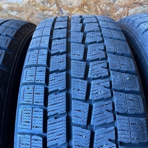 極上タイヤ　DUNLOP ダンロップ　WM01 205/55R16 スタッドレス タイヤ 2017年製　16インチ